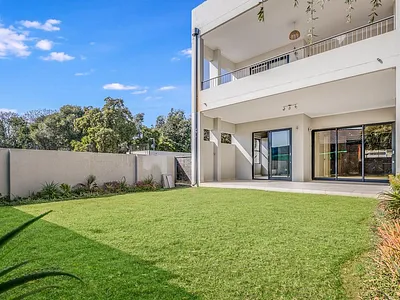 3 Bedroom Apartment For Sale in Sandton - 8MOQ.webp