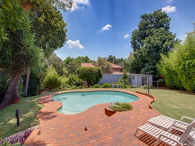 4 Bedroom House To Rent in Johannesburg - gGB1.webp