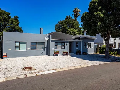 Commercial Property For Sale in Knysna - img