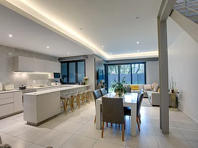 3 Bedroom Apartment To Rent in Johannesburg - LF1z.webp