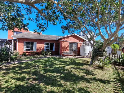 4 Bedroom House For Sale in Boknesstrand - img