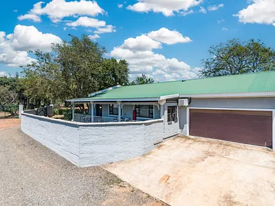 Farm For Sale in Krugersdorp - 6h6A.webp