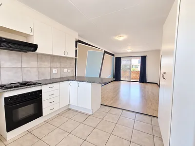 2 Bedroom Apartment To Rent in Roodepoort - 7tFZ.webp