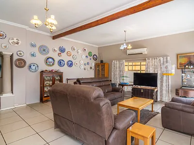 3 Bedroom House For Sale in Krugersdorp - hUhC.webp