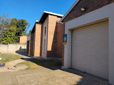 3 Bedroom House To Rent in Rustenburg - img