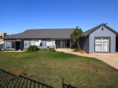 3 Bedroom House For Sale in Germiston - Dj3s.webp