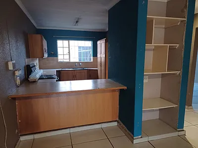 2 Bedroom Townhouse For Sale in Boksburg - 9lA5.webp