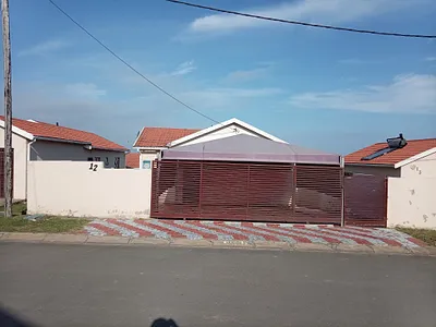 3 Bedroom House For Sale in East London - oHkL.webp