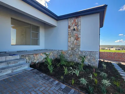 3 Bedroom House For Sale in Stilbaai West, Stilbaai - L6b7.webp