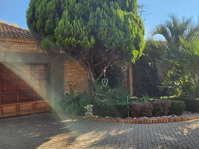 3 Bedroom Townhouse To Rent in Potchefstroom - Nhwg.webp