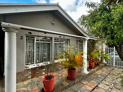 4 Bedroom House For Sale in Pretoria - 9JtR.webp