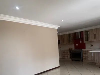 3 Bedroom House To Rent in Witbank - ophi.webp