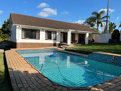 3 Bedroom House To Rent in East London - img