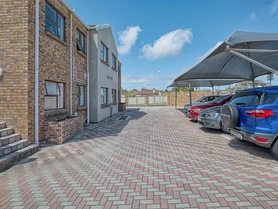 3 Bedroom Apartment For Sale in Port Elizabeth - Ifxb.webp