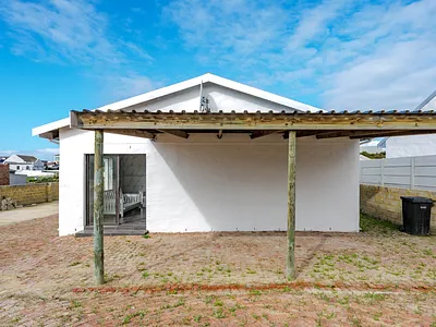 2 Bedroom Apartment To Rent in Struisbaai - PD1R.webp