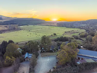 Farm For Sale in Nottingham Road - 7bfl.webp