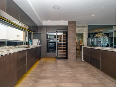 3 Bedroom Apartment For Sale in Sandton - y2qF.webp