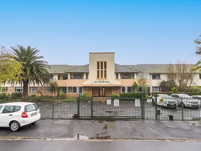 1 Bedroom Townhouse For Sale in Cape Town - p9lV.webp
