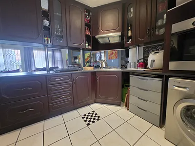 2 Bedroom Townhouse For Sale in Alberton - mv6p.webp