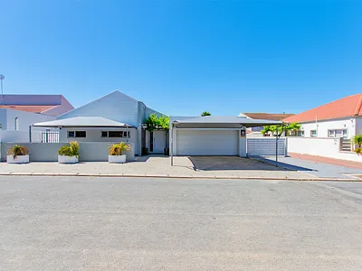 3 Bedroom House For Sale in Velddrif - 455P.webp