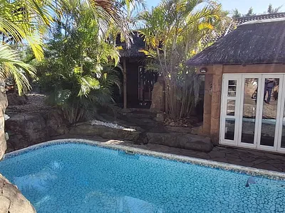 6 Bedroom House For Sale in East London - vhMT.webp