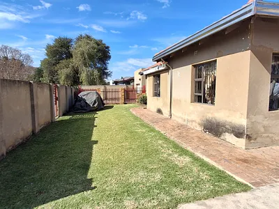 3 Bedroom House To Rent in Nigel - 7TOl.webp