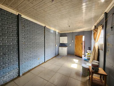 1 Bedroom Apartment To Rent in East London - bwxU.webp