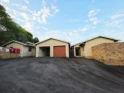 2 Bedroom Townhouse For Sale in Empangeni - NSaD.webp