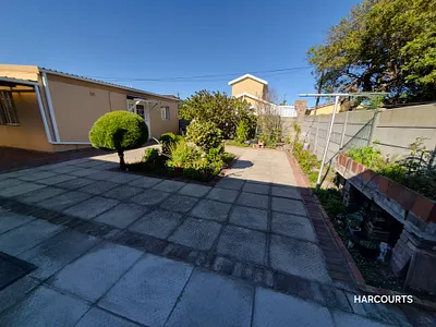 1 Bedroom Apartment To Rent in Belthorne Estate, Cape Town - GkB2.webp