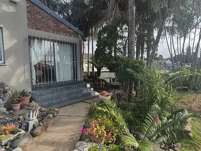 5 Bedroom House For Sale in East London - RfAF.webp