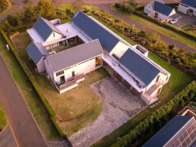 4 Bedroom House For Sale in Hilton - 5BbN.webp