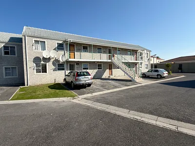 1 Bedroom Apartment For Sale in Blouberg - kVrP.webp