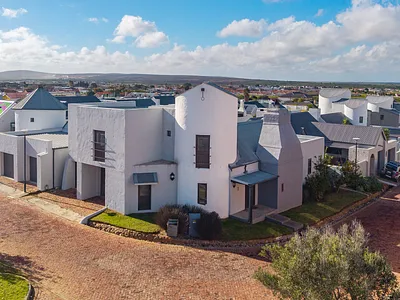 5 Bedroom House For Sale in Bredasdorp - Oylj.webp
