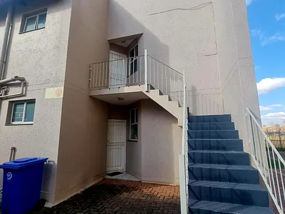 3 Bedroom Apartment For Sale in Pretoria - tBaX.webp