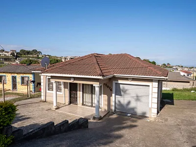3 Bedroom House For Sale in Kingsburgh - GqgB.webp