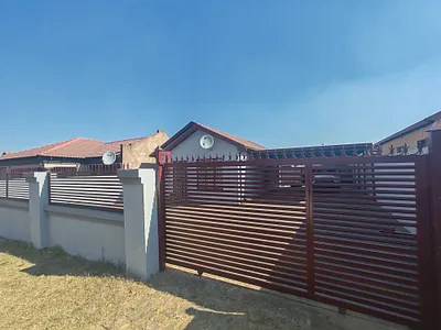 3 Bedroom House For Sale in Pretoria - hhK7.webp