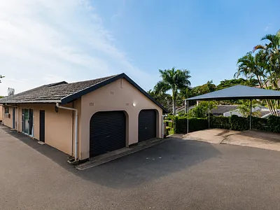 3 Bedroom House For Sale in Amanzimtoti - lsYs.webp