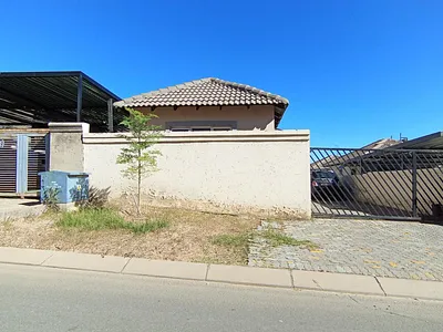 2 Bedroom House For Sale in Midrand - aHuF.webp