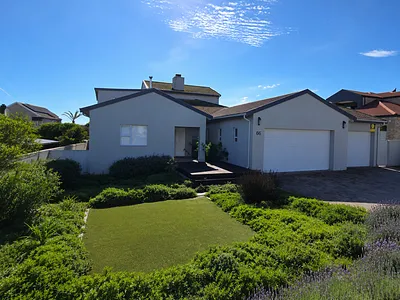 4 Bedroom House For Sale in Langebaan - WN1S.webp