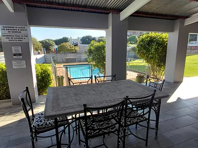 2 Bedroom Apartment To Rent in Stilbaai East, Stilbaai - OKtY.webp
