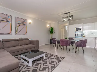 2 Bedroom Apartment For Sale in Johannesburg - SpFK.webp