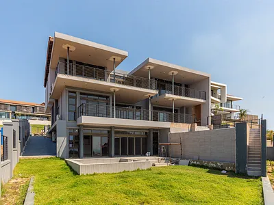 4 Bedroom House For Sale in Umhlanga - L0bf.webp