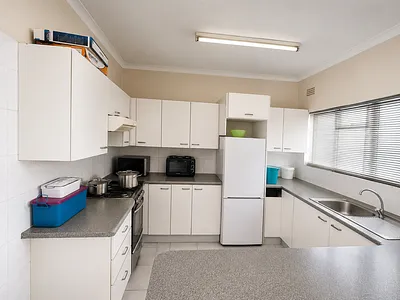 2 Bedroom Apartment For Sale in Johannesburg - K9Ji.webp