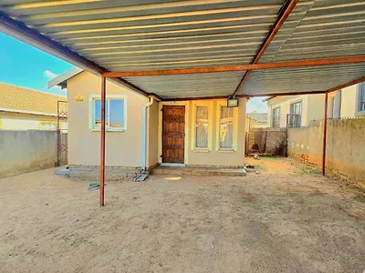 2 Bedroom House For Sale in Witbank - HuYp.webp