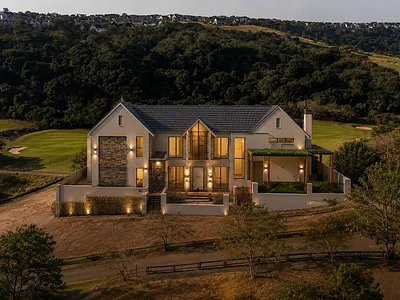 4 Bedroom House For Sale in Hillcrest - img