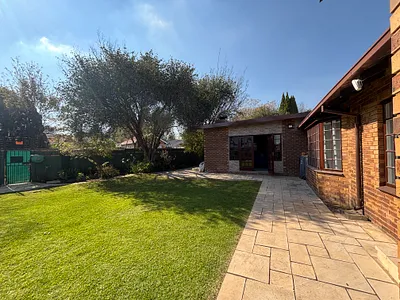 3 Bedroom Townhouse For Sale in Benoni - G1P9.webp