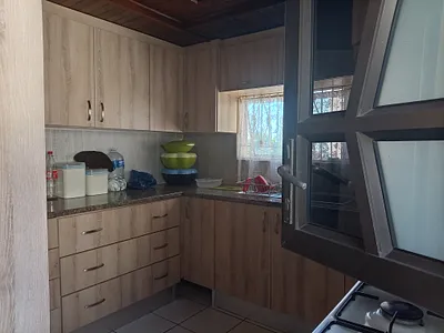 2 Bedroom House For Sale in East London - lvRD.webp
