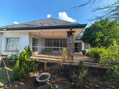 4 Bedroom House For Sale in Parys - img