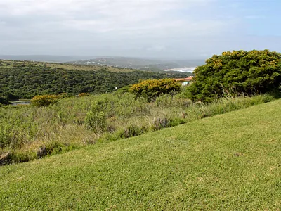 Vacant Land For Sale in East London - FSQm.webp