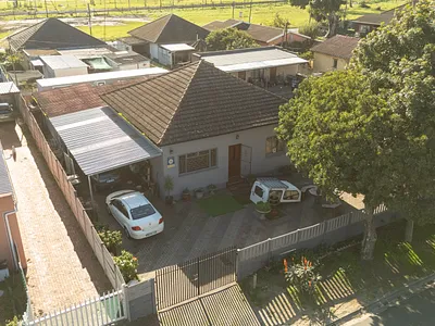 3 Bedroom House For Sale in Kraaifontein - J6Ru.webp